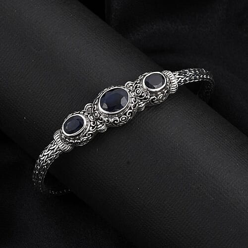 Madagascar Blue Sapphire - Product card gallery slide 2 (9431454155007)