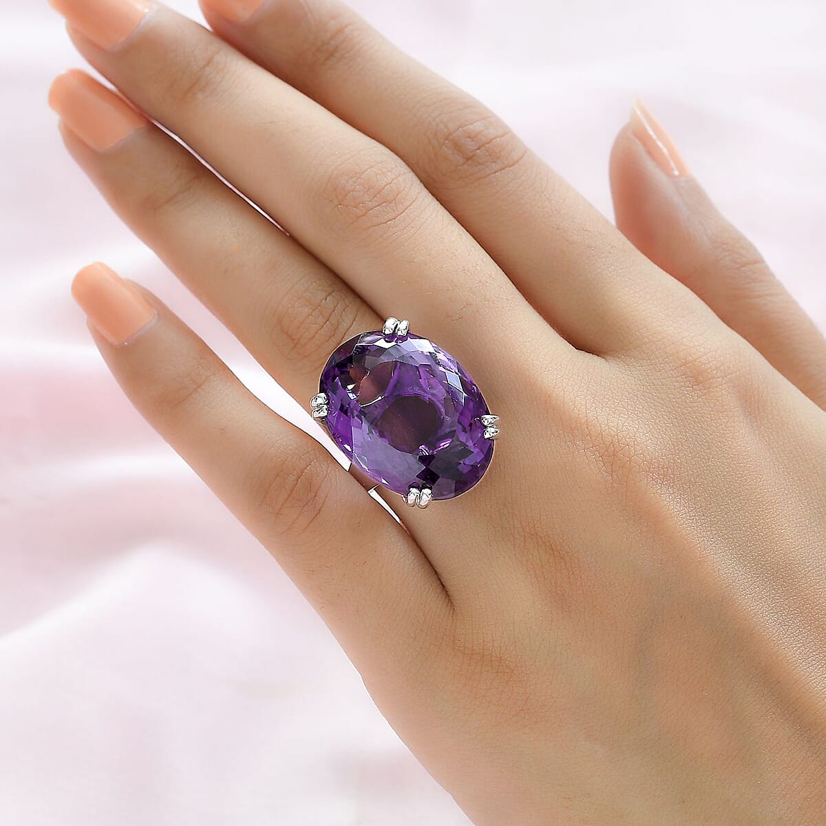 D'Joy African Amethyst 50.50 ctw Solitaire Ring in Platinum Over Sterling Silver (Size 9.0) image number 3