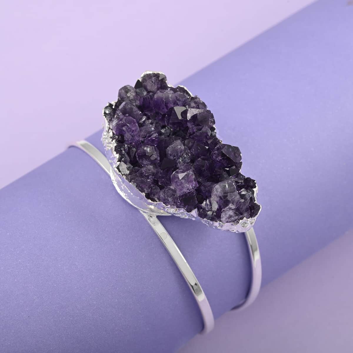 Purple Drusy Quartz Cuff Bracelet in Silvertone (8.00 In) image number 1
