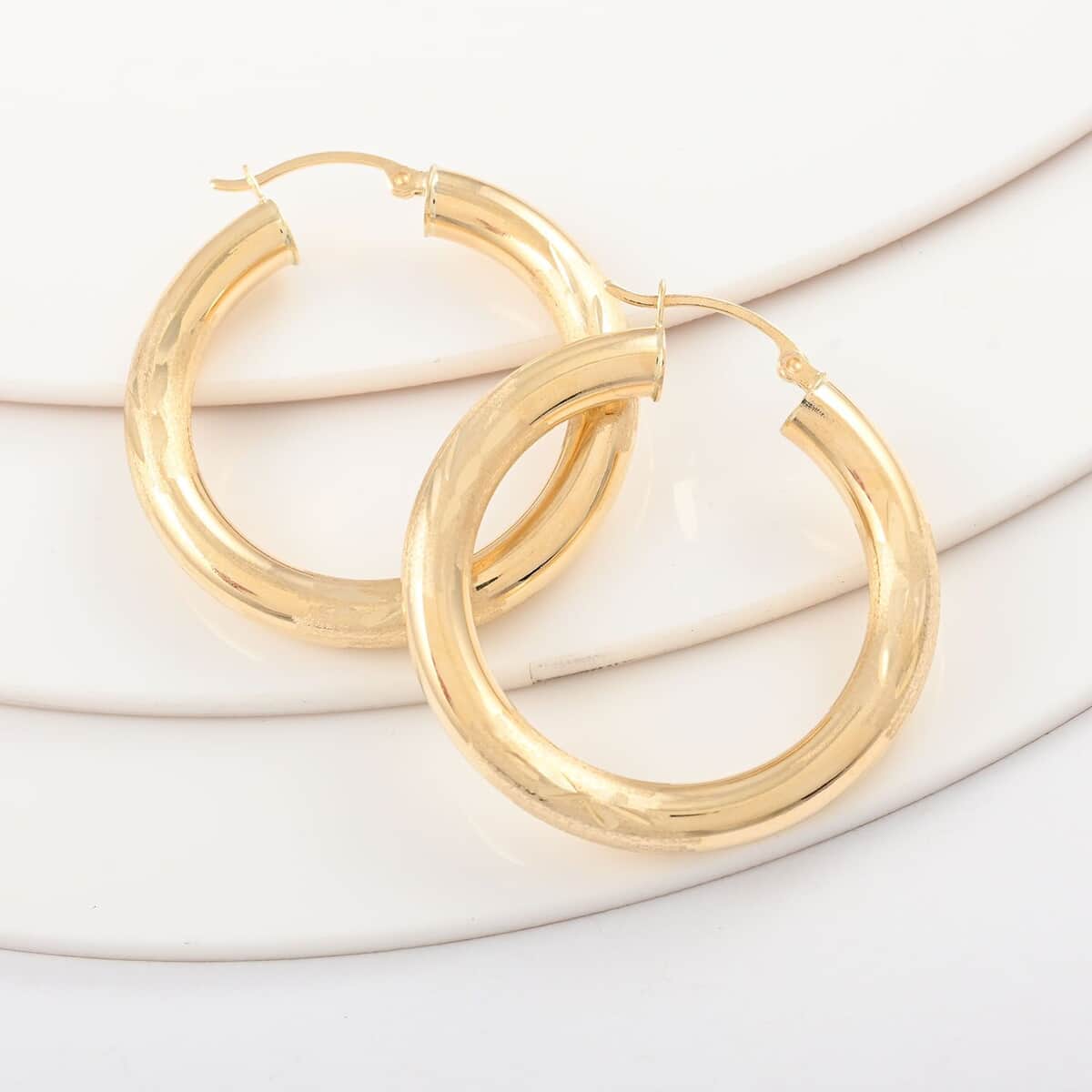 14K Yellow Gold 35mm Hoop Earrings 4.34 Grams image number 1