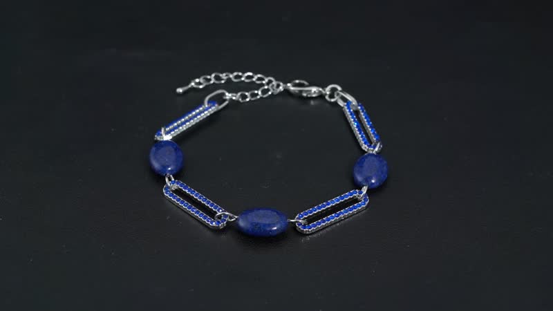 Lapis Lazuli and Blue Austrian Crystal Paper Clip Station Bracelet in Silvertone (7.50-9.50 Inches) 11.00 ctw