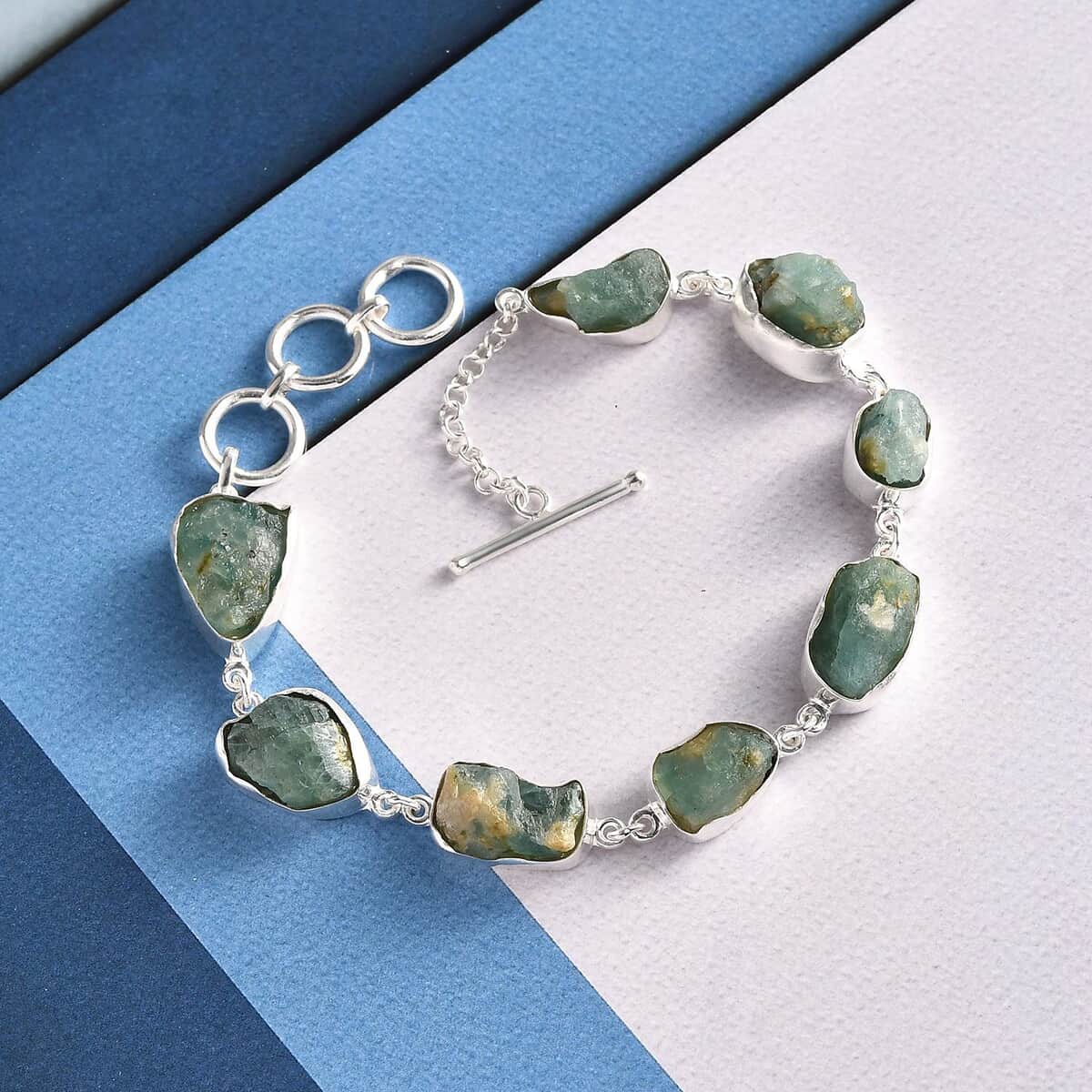 Artisan Crafted Rough Cut Grandidierite Toggle Clasp Bracelet in Sterling Silver (7.25-8In) 41.75 ctw image number 1
