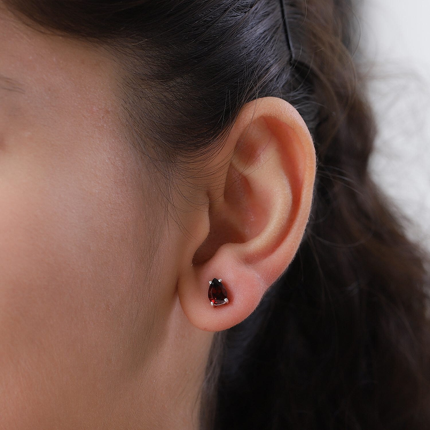 Mozambique Garnet - Product card gallery slide 2 (10144649609499)