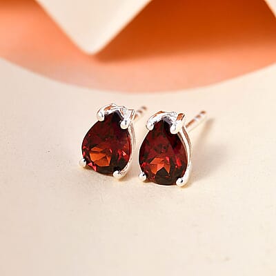 Mozambique Garnet Solitaire Stud Earrings in Sterling Silver 1.65 ctw