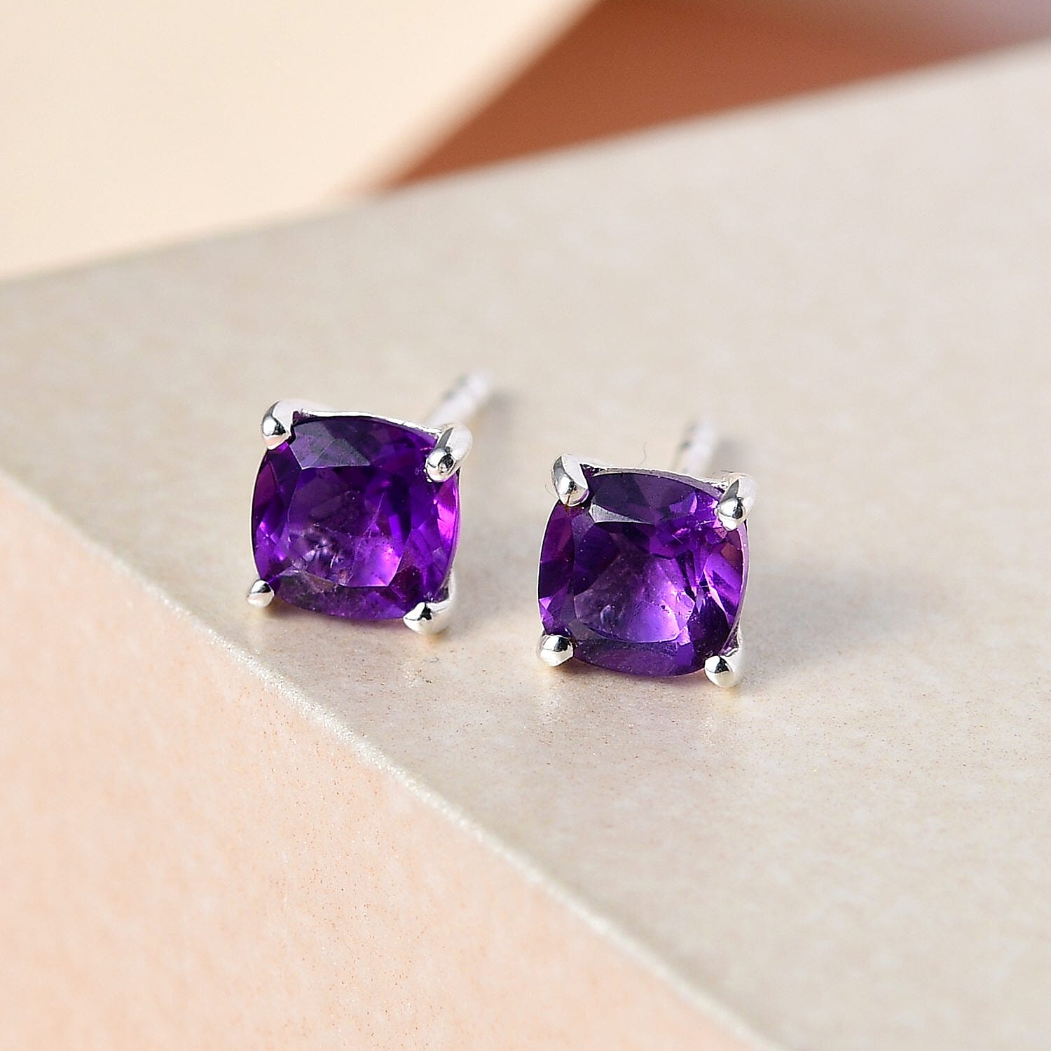 Amethyst - Product card gallery slide 4 (10144731660571)