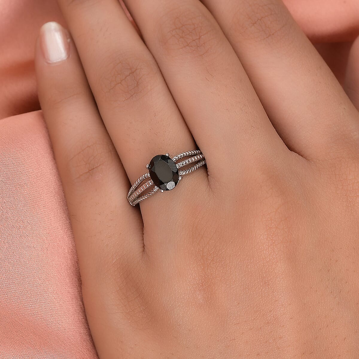 Thai Black Spinel Solitaire Ring in Stainless Steel (Size 6.0) 1.25 ctw image number 3