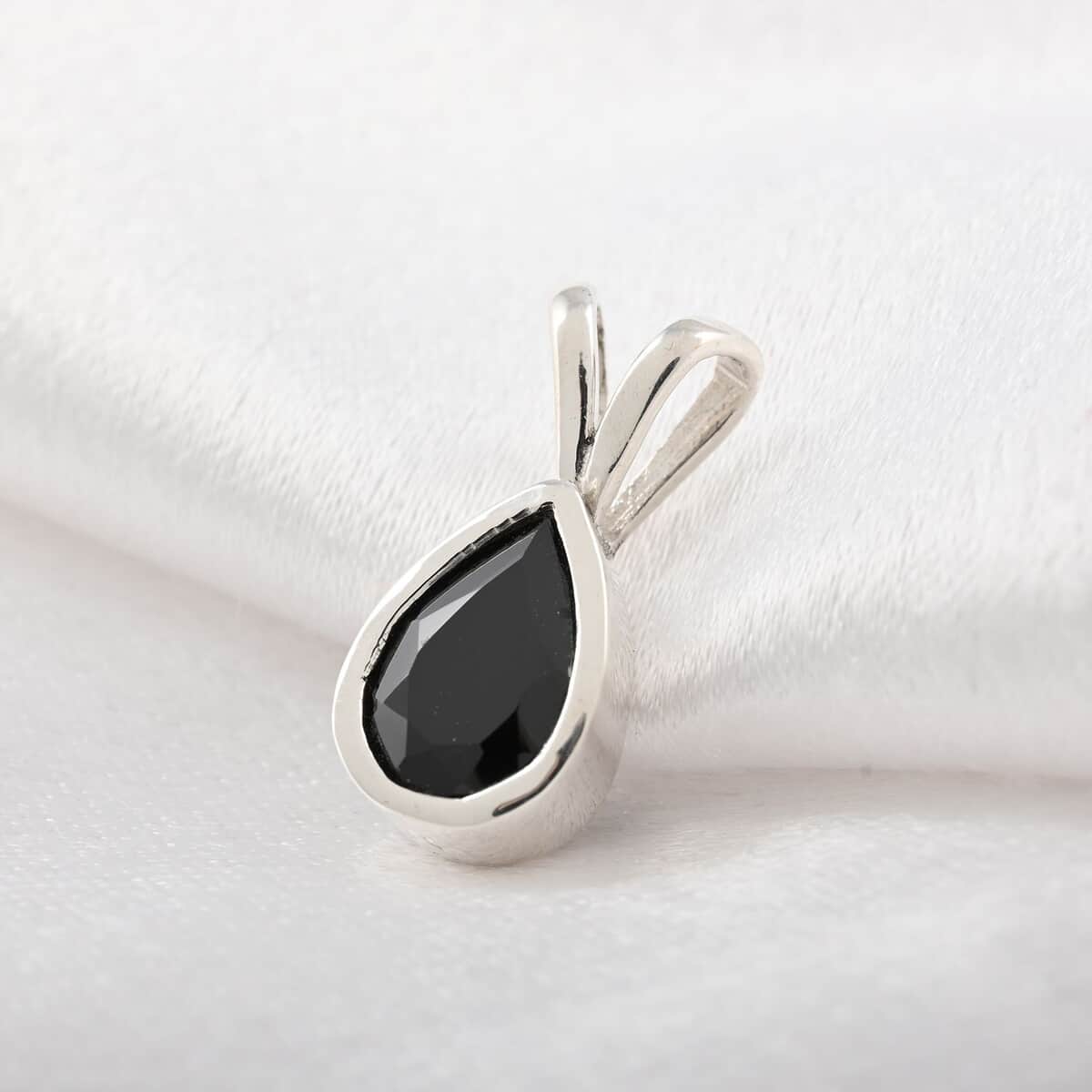 Thai Black Spinel Solitaire Pendant in Sterling Silver 1.65 ctw image number 1