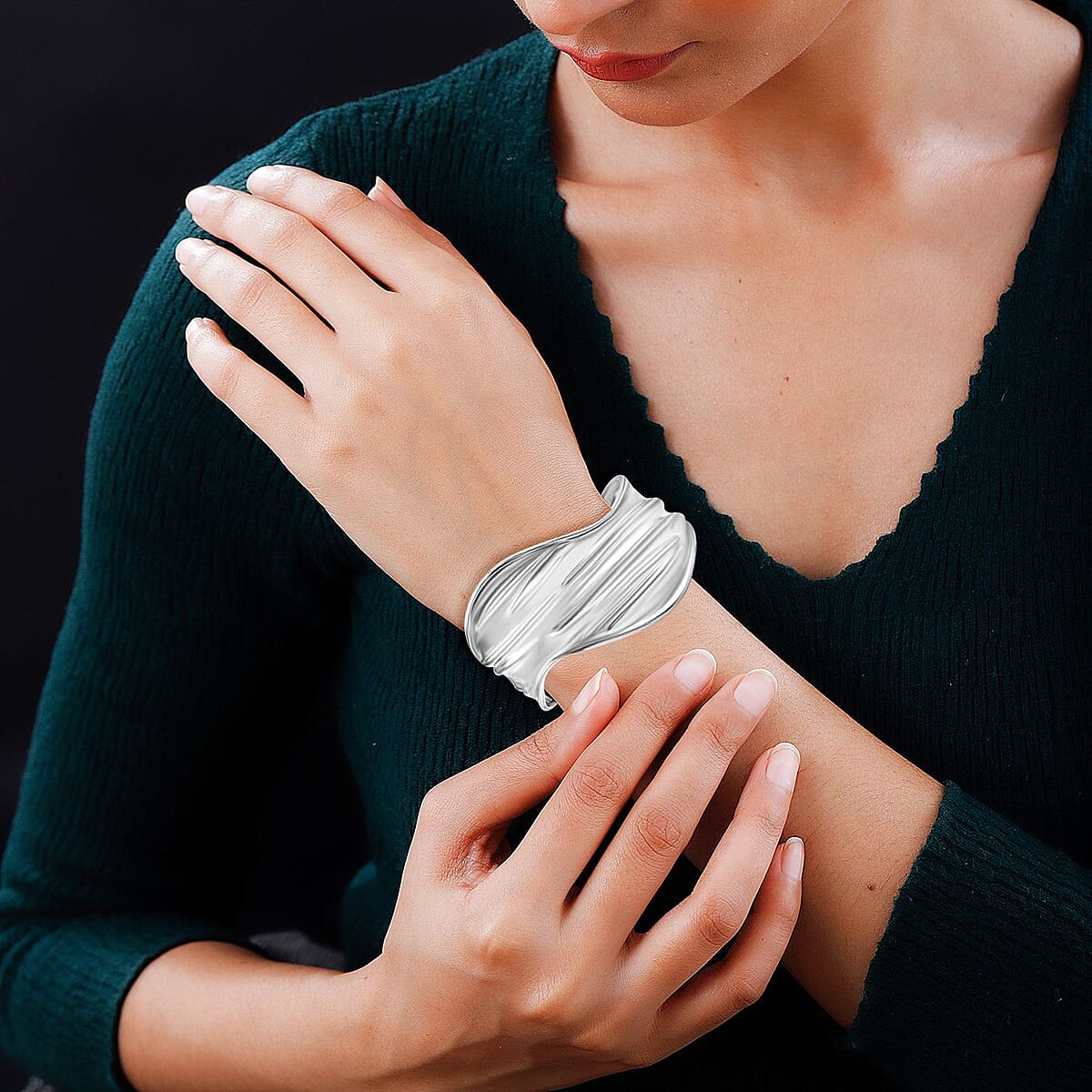 Sterling Silver Cuff Bracelet (7.0 In) 29.50 Grams image number 2