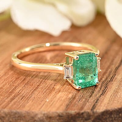 Certified & Appraised Luxoro 14K Yellow Gold AAA Boyaca Colombian Emerald and G-H I2 Diamond Ring (Size 6.0) 1.20 ctw