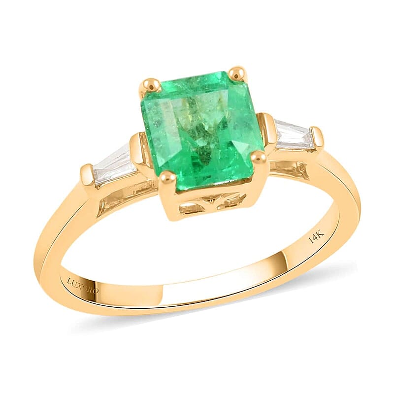 Certified & Appraised Luxoro AAA Boyaca Colombian Emerald and G-H I2 Diamond 1.15 ctw Ring in 14K Yellow Gold (Size 6.0)