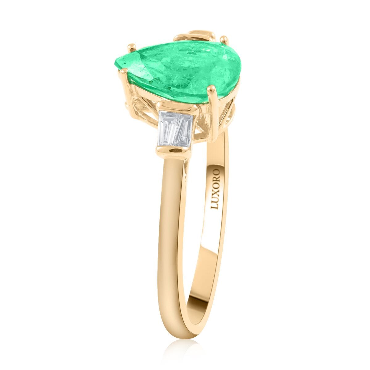 Certified & Appraised Luxoro AAA Boyaca Colombian Emerald and G-H I2 Diamond 1.50 ctw Ring in 14K Yellow Gold (Size 9.0) image number 3