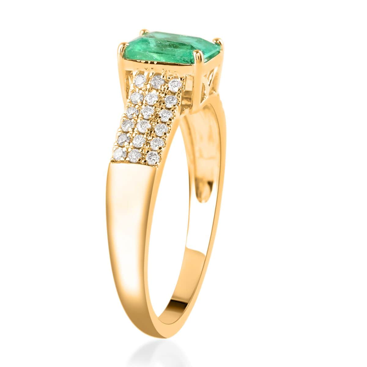 Certified Luxoro 14K Yellow Gold AAA Boyaca Colombian Emerald and G-H I2 Diamond Ring (Size 6.0) 1.65 ctw image number 3