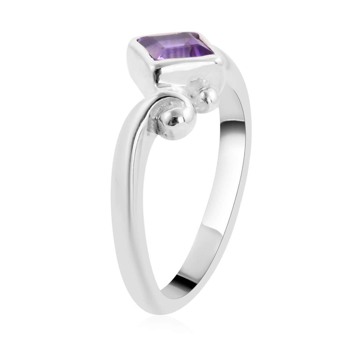 Bali Legacy Amethyst Solitaire Ring in Sterling Silver (Size 9.0) 0.60 ctw image number 3