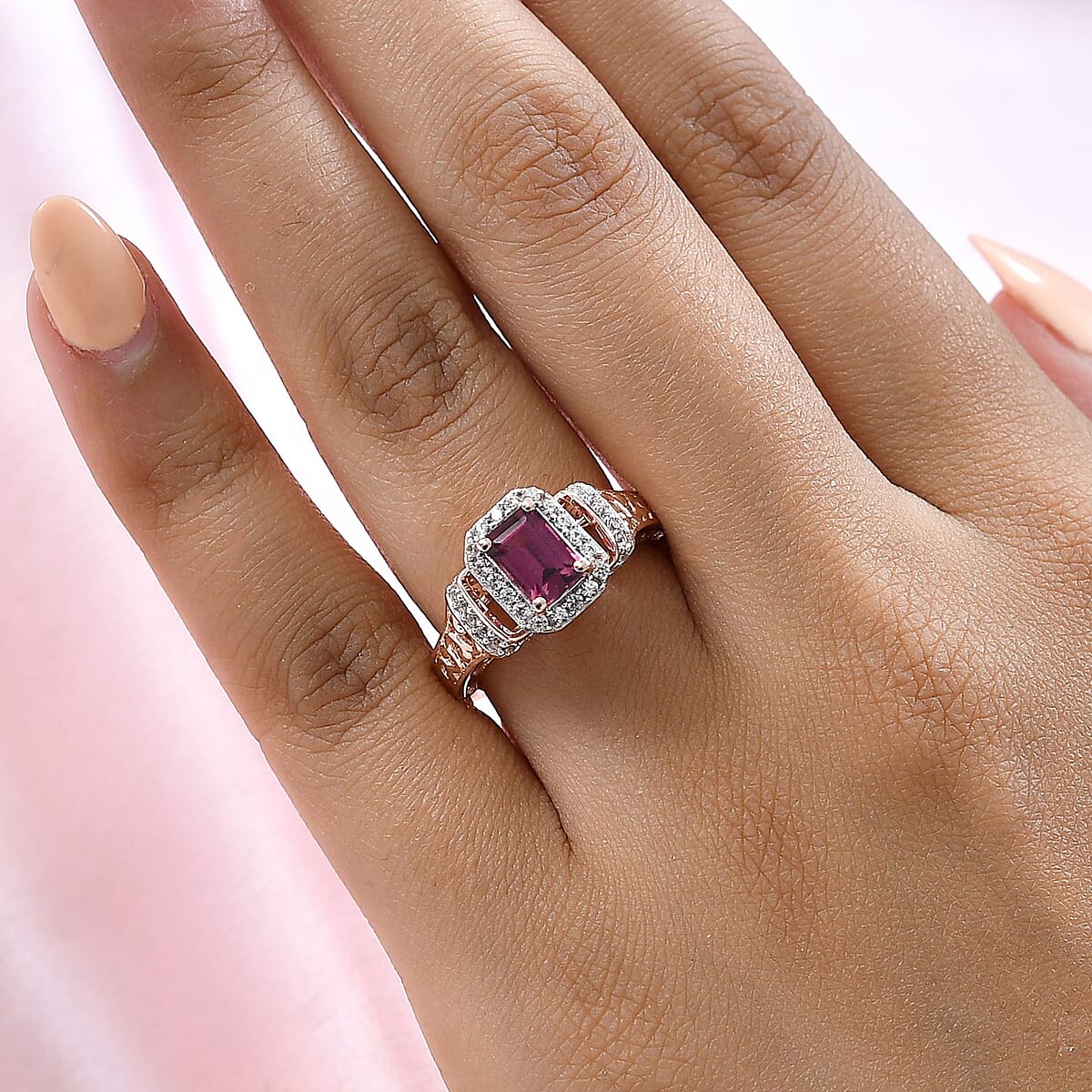 Tanzanian Wine Garnet and Multi Gemstone Ring in Vermeil Rose Gold Over Sterling Silver (Size 9.0) 1.75 ctw image number 2