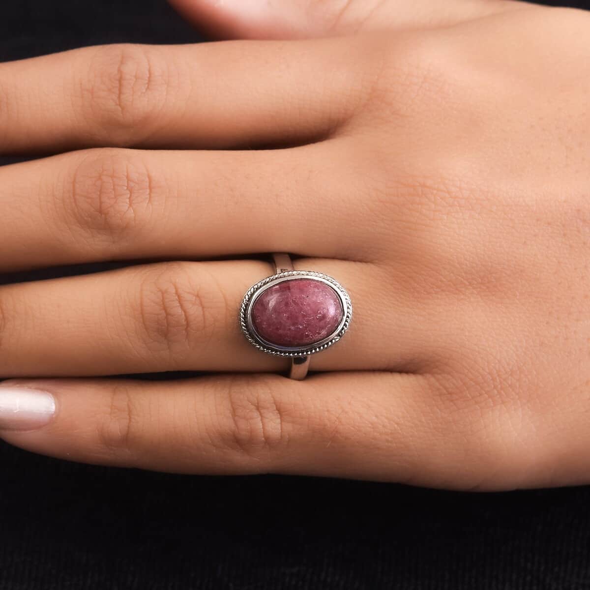 Rhodonite Solitaire Ring in Stainless Steel (Size 9.0) 9.00 ctw image number 3