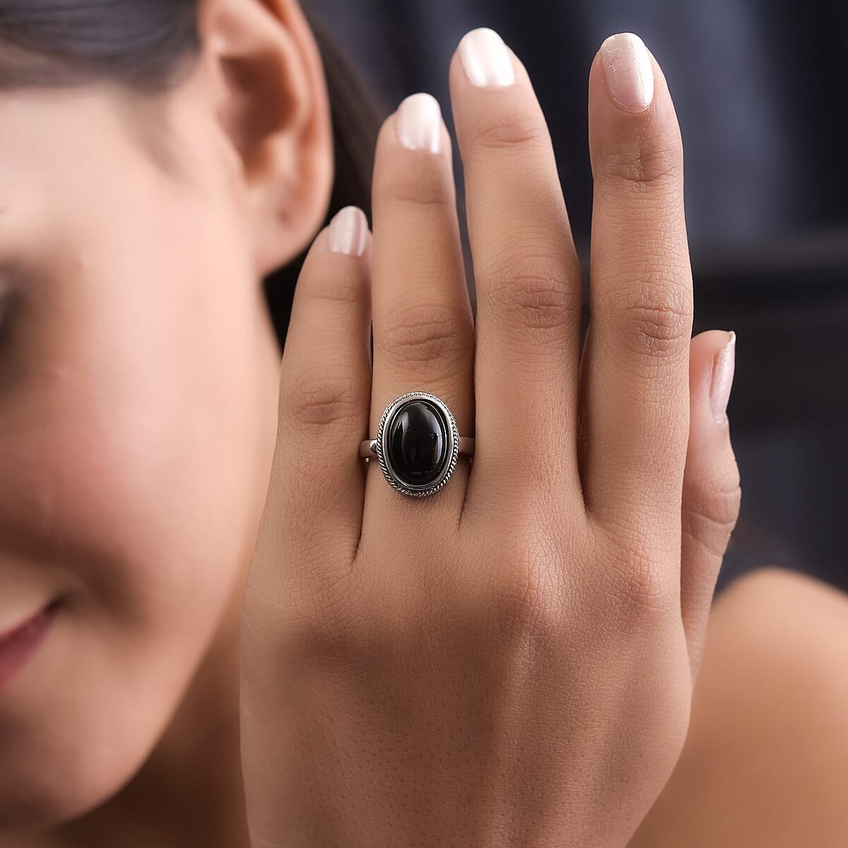 Black Onyx Solitaire Ring in Stainless Steel (Size 7.0) 6.30 ctw image number 4