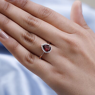 Tanzanian Wine Garnet and Moissanite Halo Ring in Vermeil Rose Gold Over Sterling Silver (Size 10.0) 2.00 ctw
