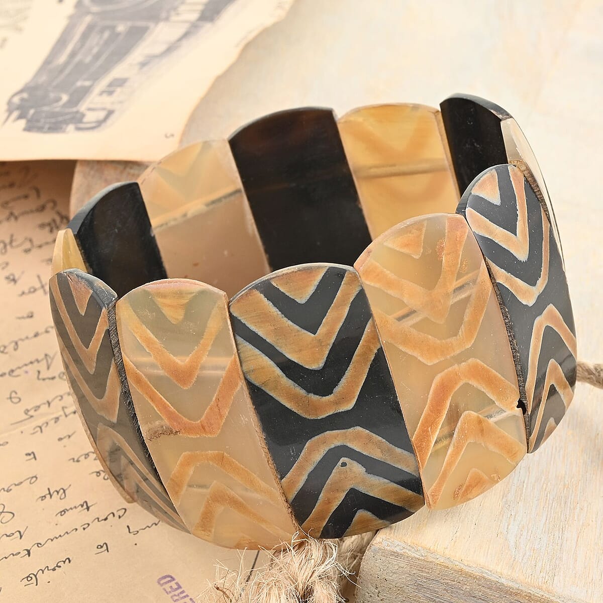 Natural and Black Color Buffalo Horn Stretch Bracelet image number 1