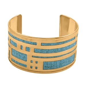 Strip Pattern Cuff Bracelet in Goldtone