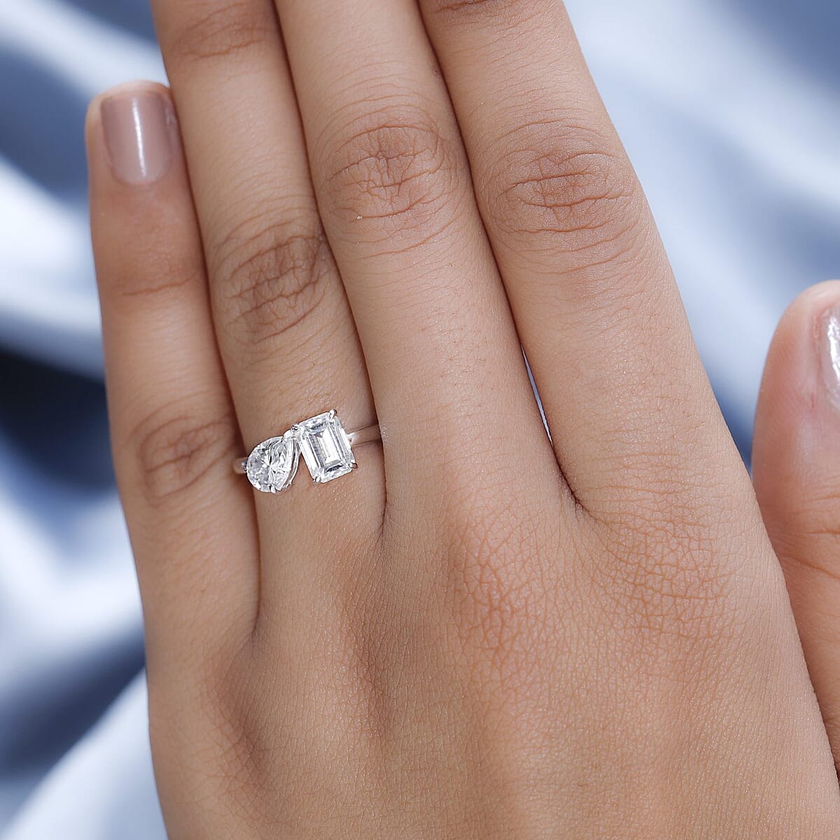 Luxoro Moissanite 1.75 ctw Ring in 10K White Gold (Size 7.0) image number 2