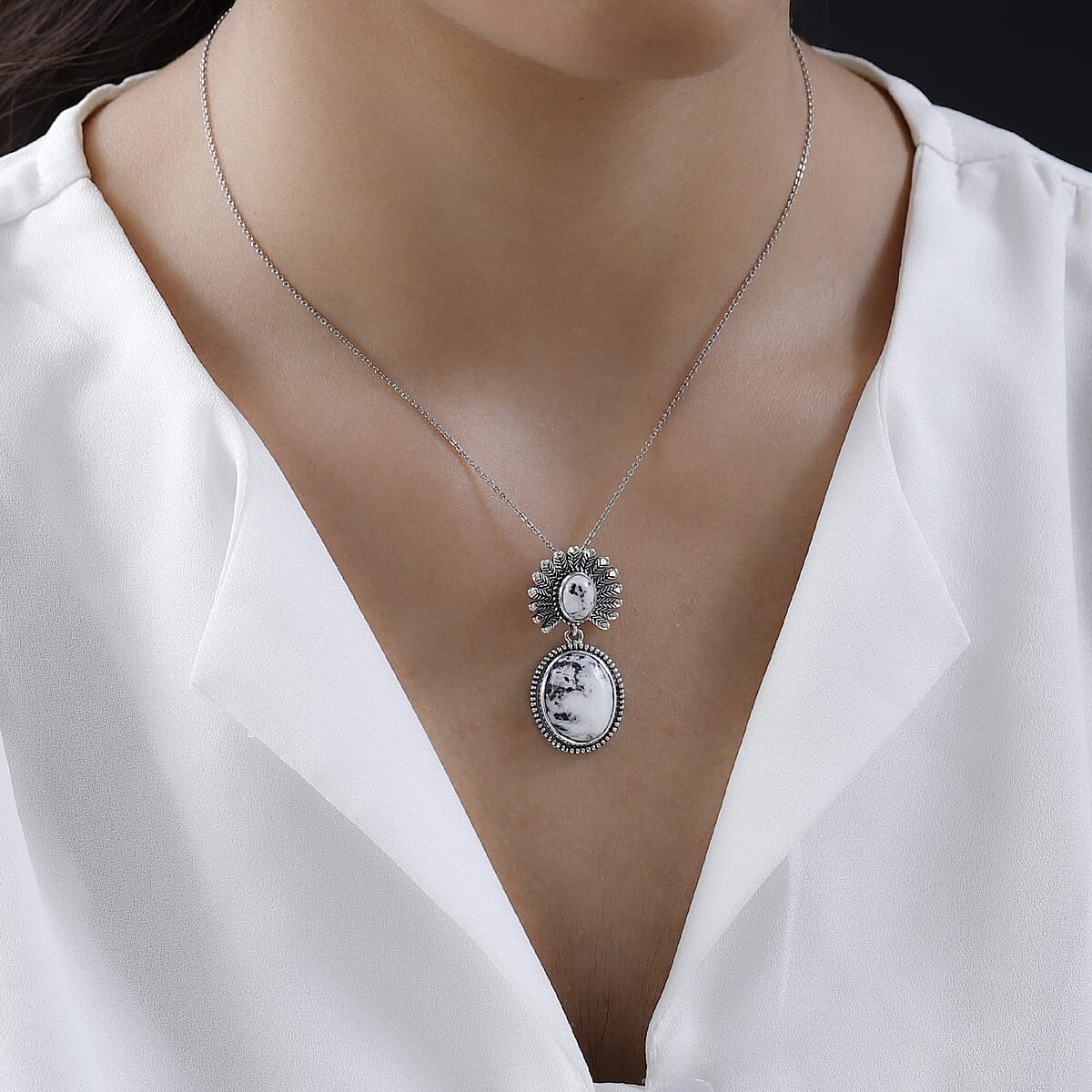 White Buffalo Pendant in Sterling Silver 10.50 ctw image number 2