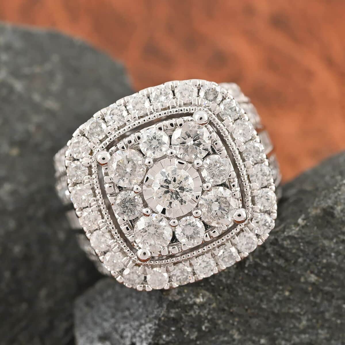 10K White Gold Diamond Ring (Size 7.0) 12.8 Grams 4.00 ctw image number 1