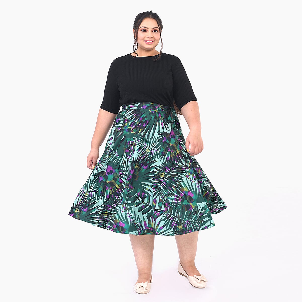 Tamsy Green Floral Jungle Print and Solid Black Reversible and Cinchable Modular Style Flounce Skirt - One Size Fits Most image number 0