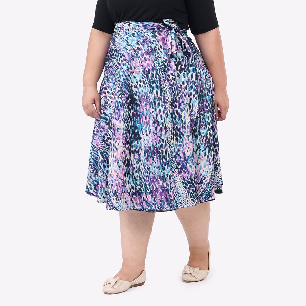 Tamsy Multi Color Floral Jungle Print and Solid Black Reversible and Cinchable Modular Style Flounce Skirt - One Size Fits Most image number 2