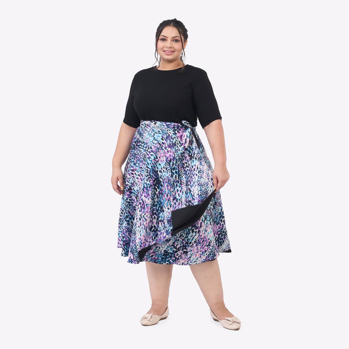 Tamsy Multi Color Floral Jungle Print and Solid Black Reversible and Cinchable Modular Style Flounce Skirt - One Size Fits Most image number 3