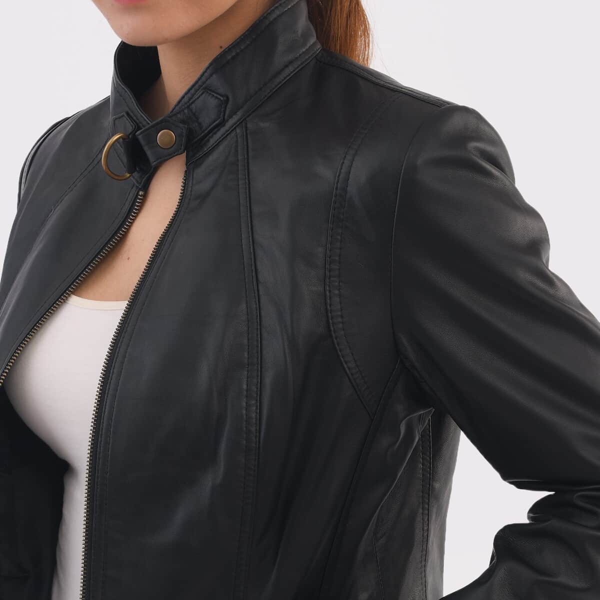 Black Genuine Leather Jacket - M image number 4