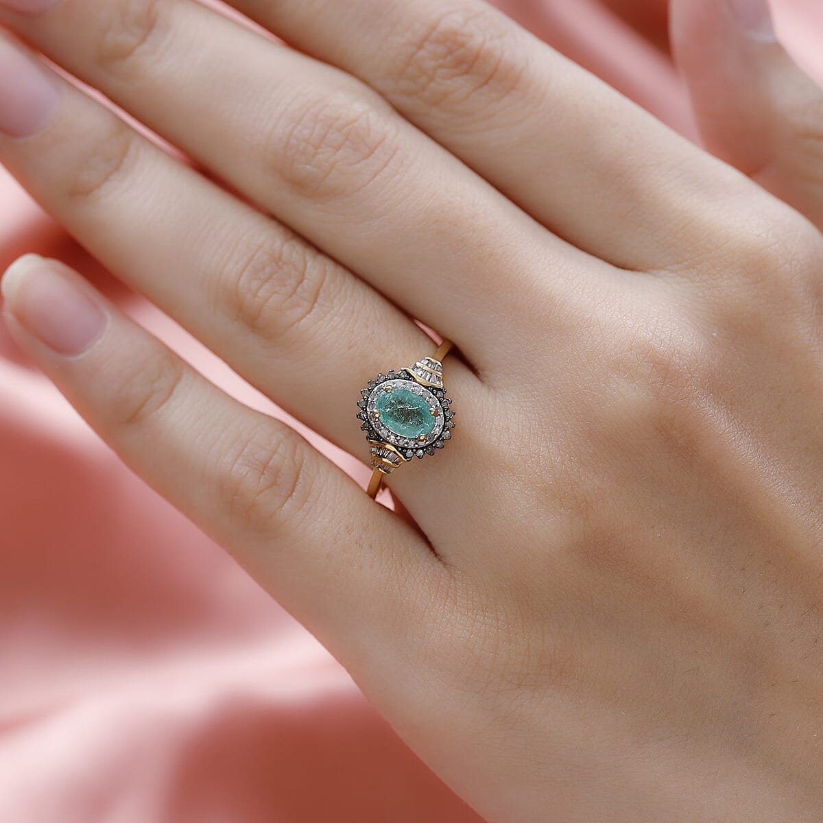 Ethiopian Emerald, Natural Champagne and White Diamond Cocktail Ring in Vermeil Yellow Gold Over Sterling Silver (Size 6.0) 1.20 ctw image number 2