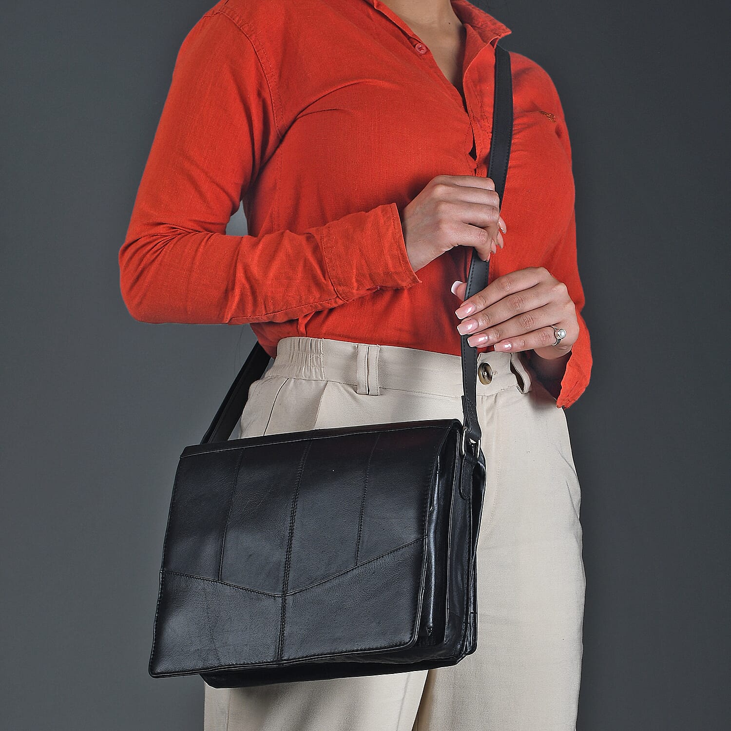 (3)