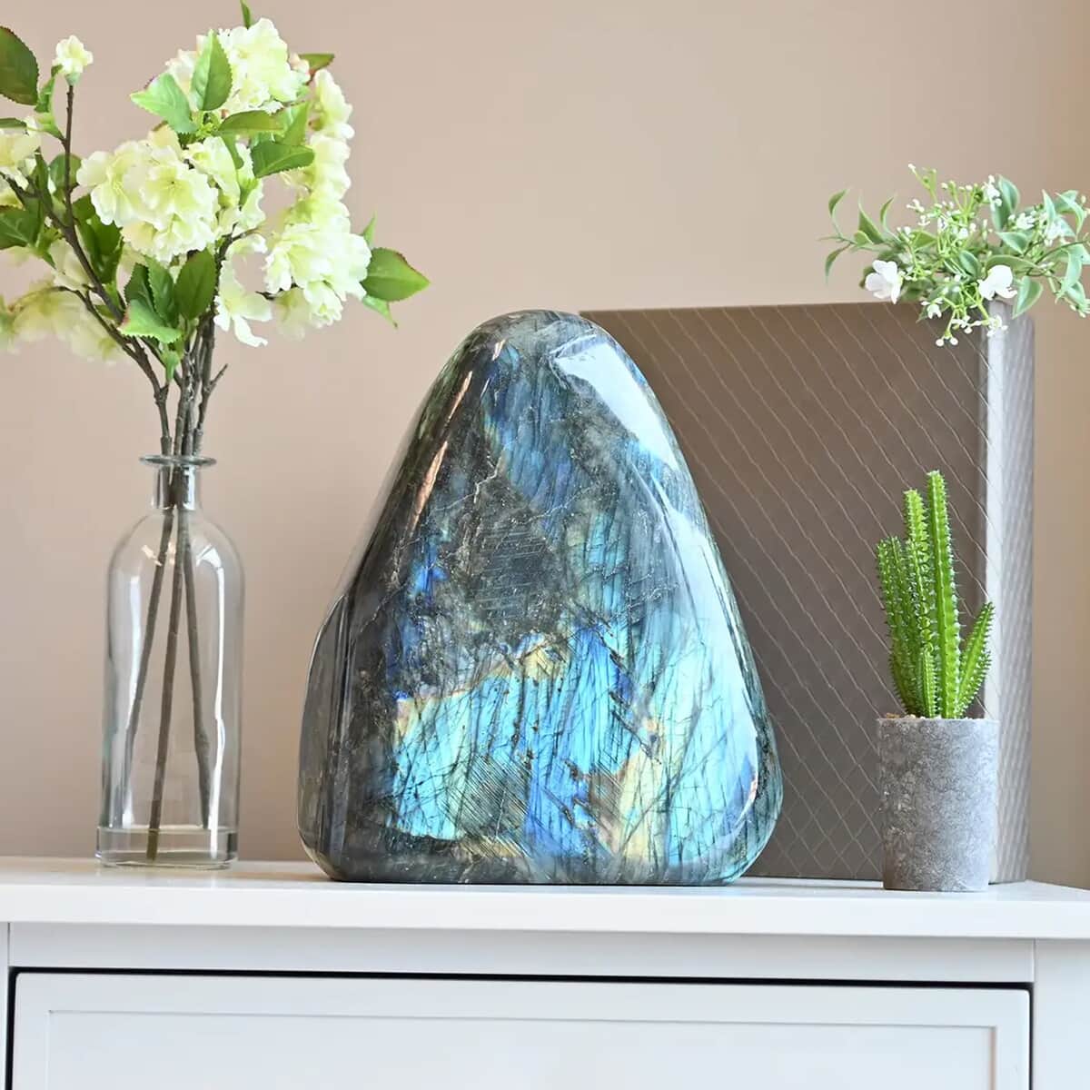 Labradorite Free Form -2XL Approx. 50000ctw | Decorative Gemstone Figurine | Home Décor Items | Decoration Items image number 3