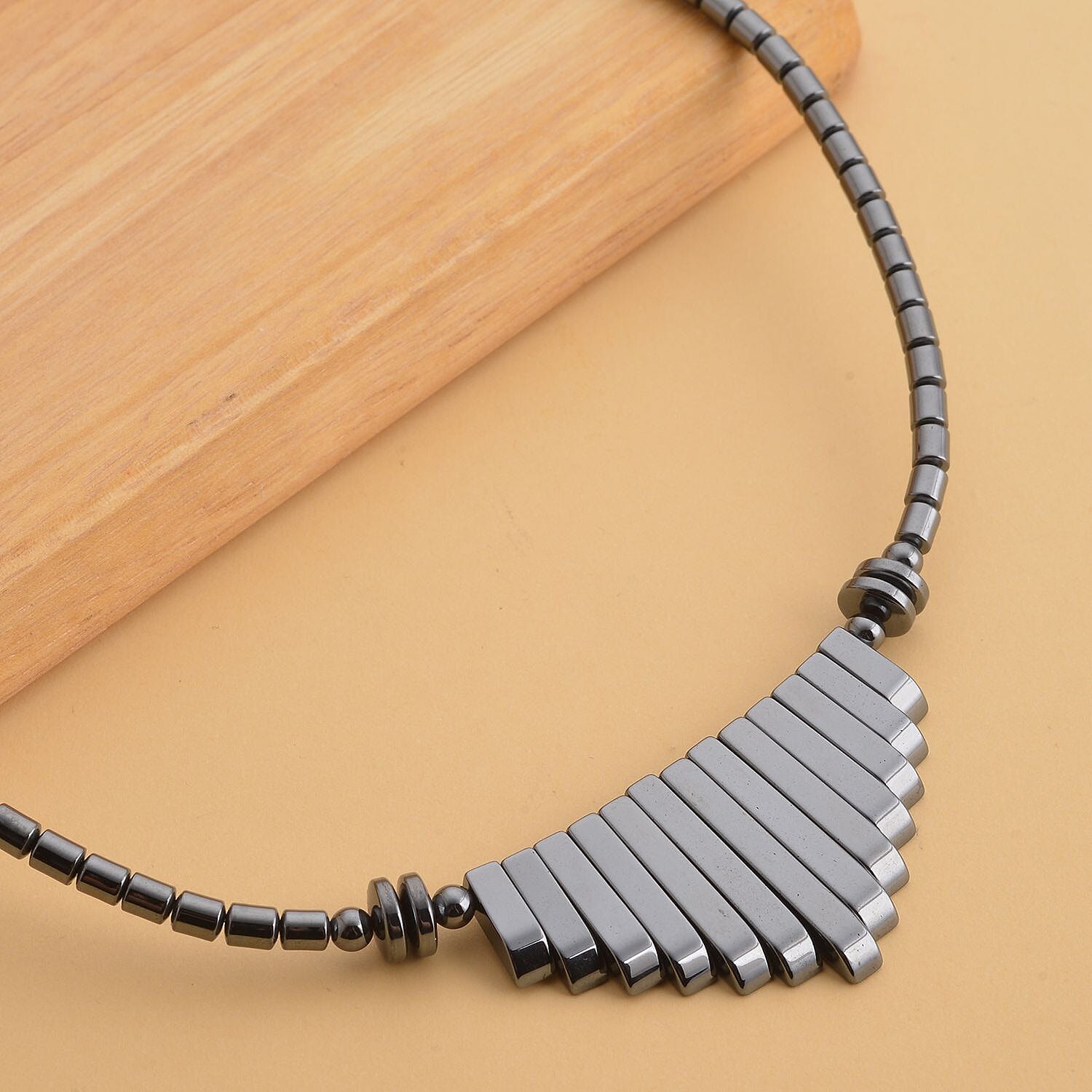 Hematite Waterfall Beaded Necklace 18 Inches in Silvertone 350.00 ctw