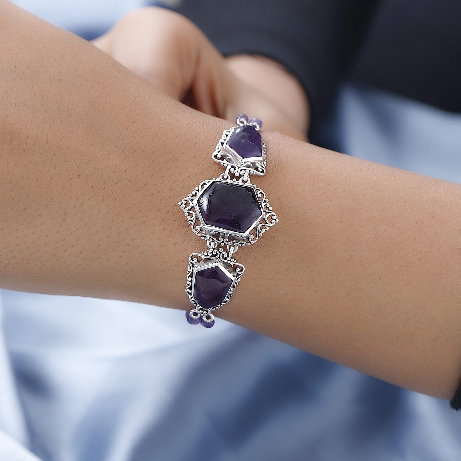 Amethyst - Product card gallery slide 3 (9431450681599)