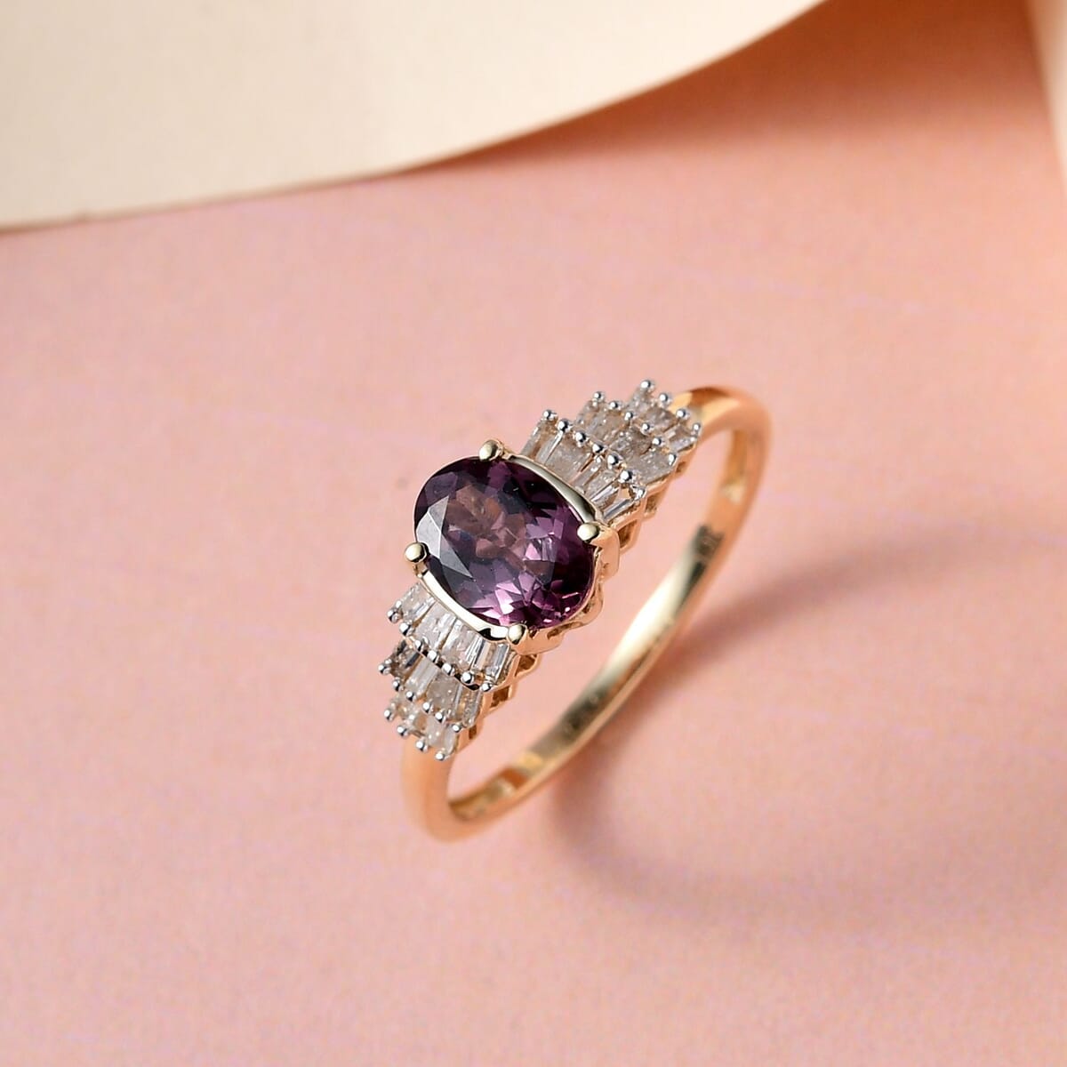 LUXORO 10K Yellow Gold Premium Natural Merelani Color Change Garnet and G-H I3 Diamond Ring 1.00 ctw image number 1