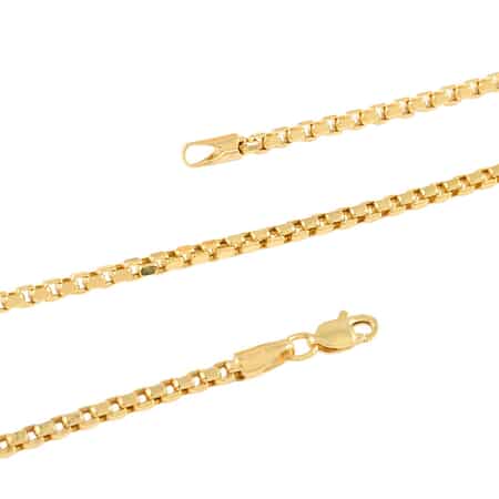 California Closeout Deal 10K Yellow Gold 2.5mm Venetian Box Chain Necklace 22 Inches 6.0Grams image number 3