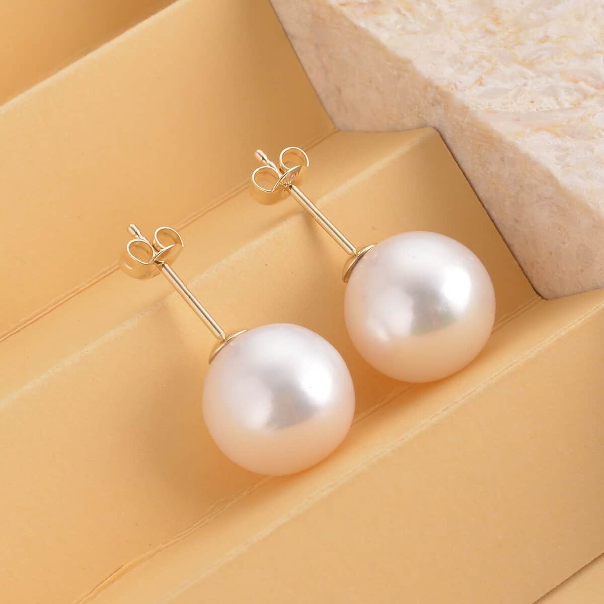 10K Yellow Gold White Edison Pearl 10-12mm Solitaire Stud Earrings image number 1