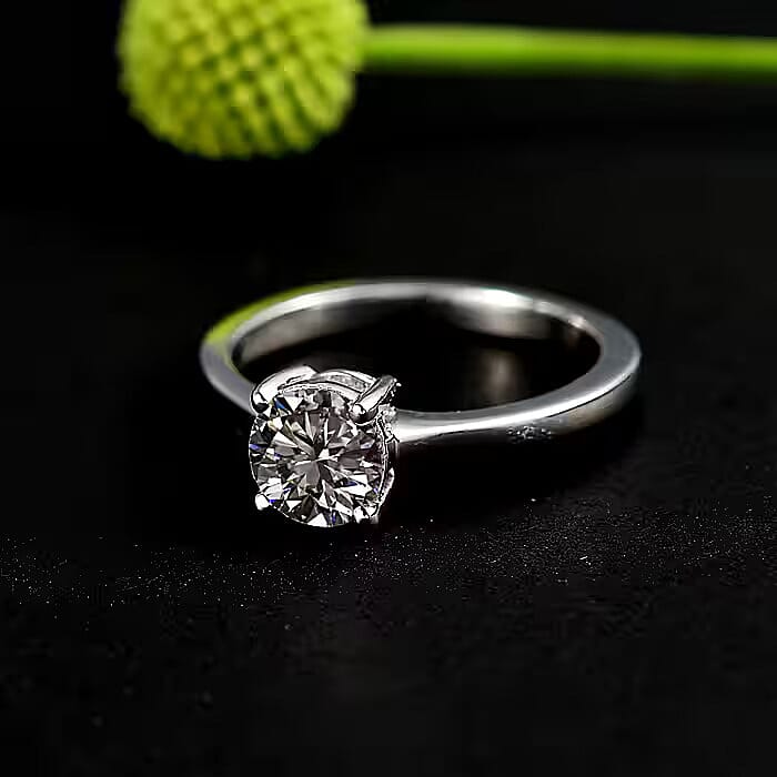 Luxuriant Lab Grown Diamond G-H SI 1.00 ctw Solitaire Ring in 14K White Gold (Size 10.0)