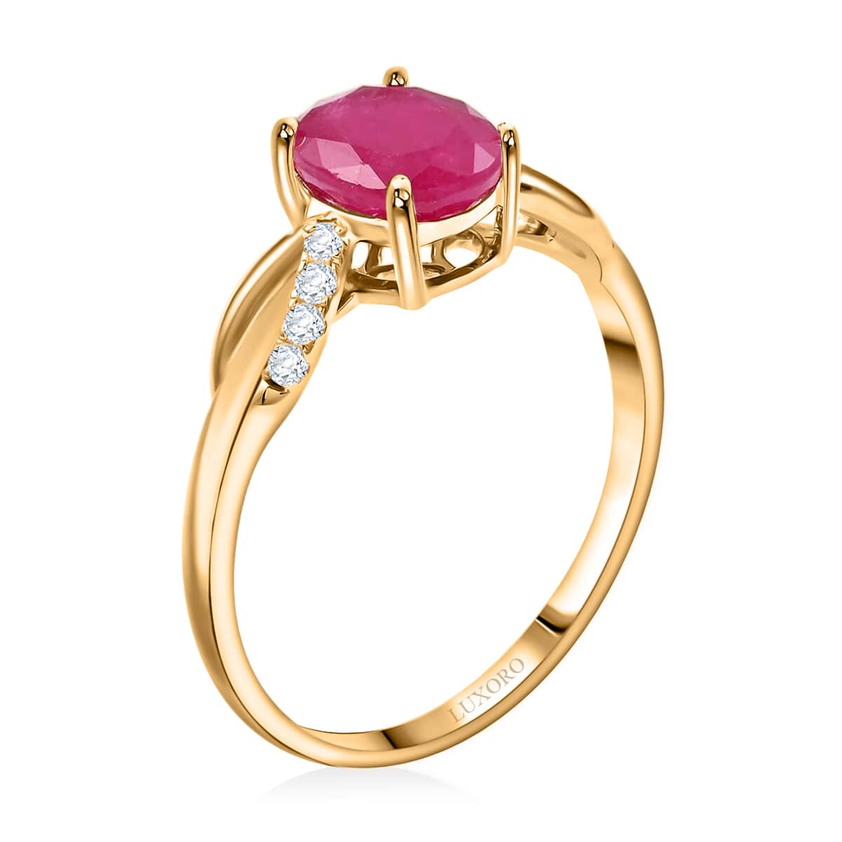 Certified & Appraised Luxoro AAA Montepuez Ruby and G-H I2 Diamond 1.70 ctw Ring in 10K Yellow Gold (Size 7.0) image number 3