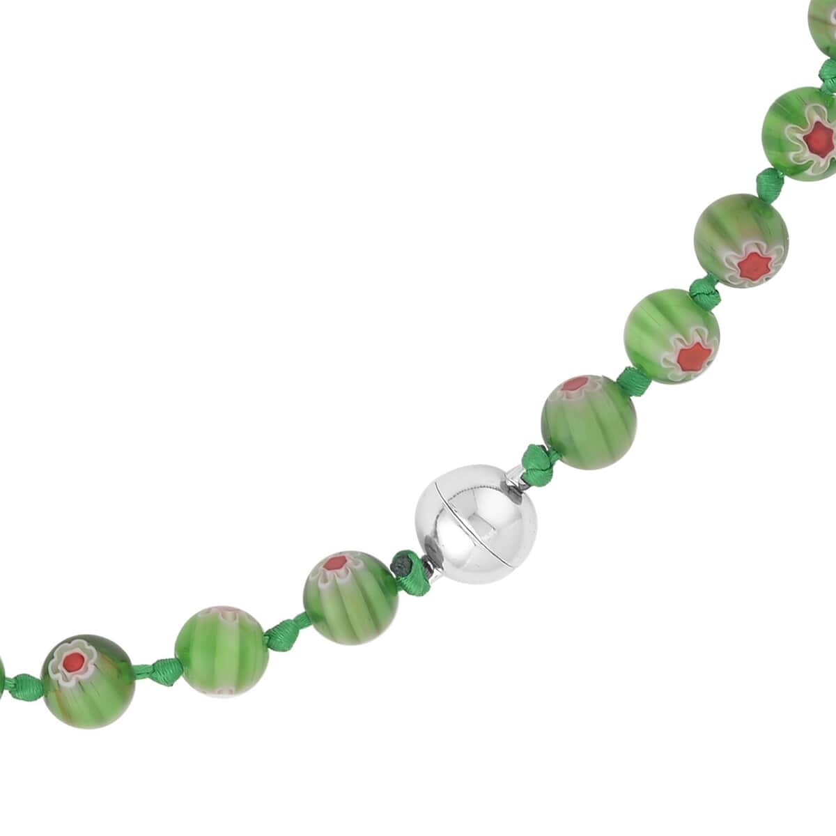 Green Color Murano Style Beaded Necklace 20 Inches with Magnetic Lock in Silvertone image number 3