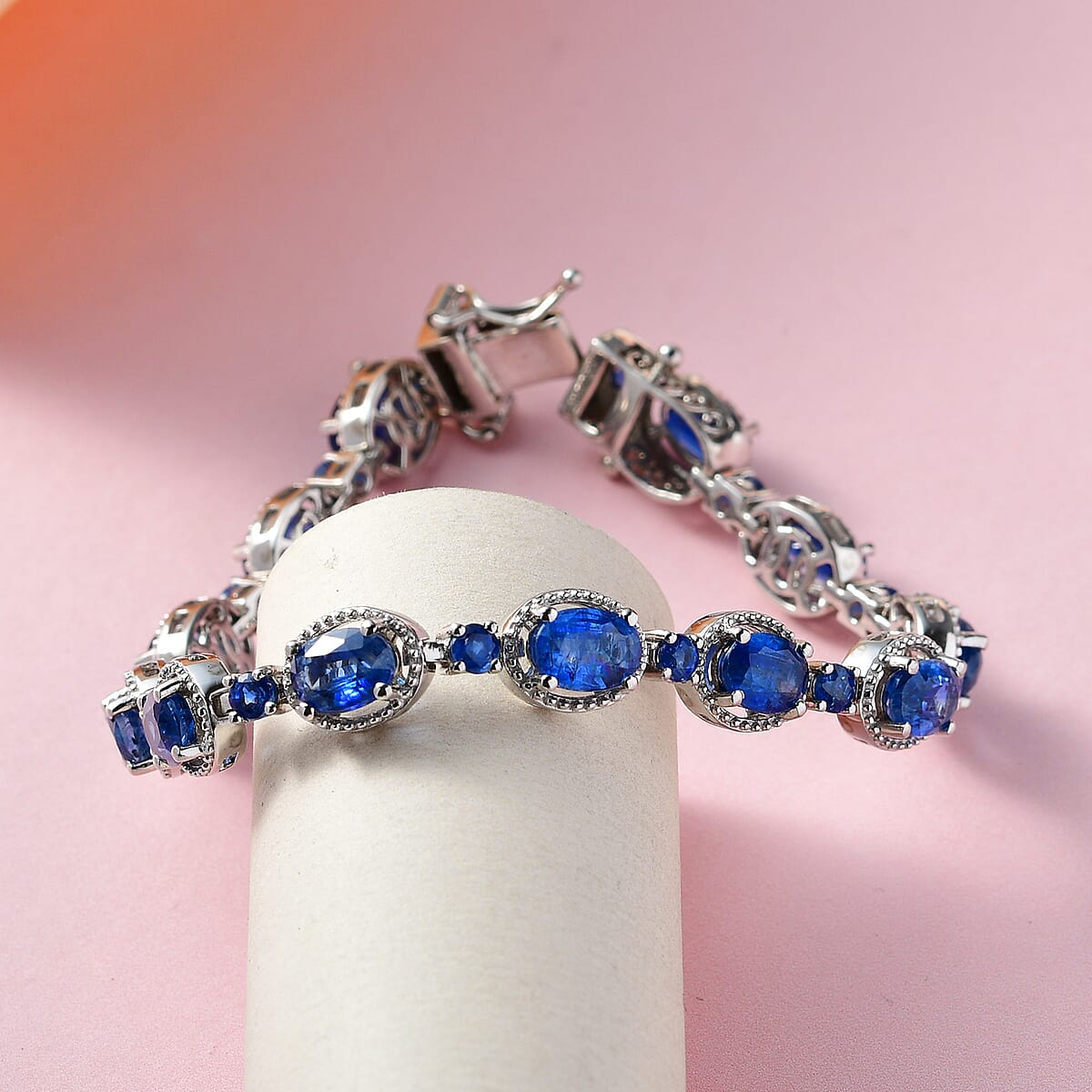 Kashmir Kyanite Bracelet in Platinum Over Sterling Silver (7.25 In) 16.00 ctw image number 1