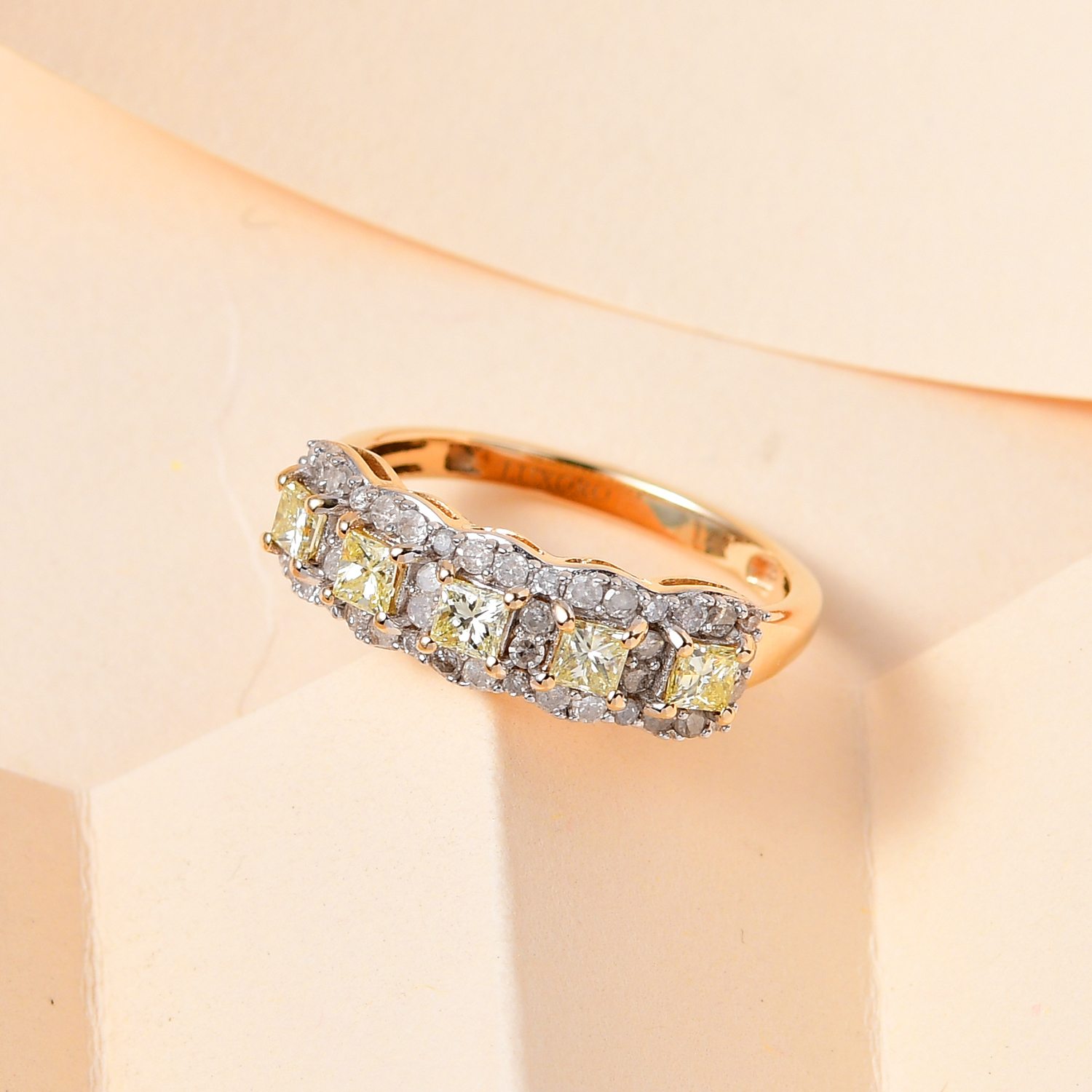 NY Closeout 14K Yellow Gold I3 Natural Yellow and White Diamond Ring (Size 6.0) 1.00 ctw