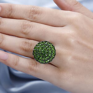 Natural Chrome Diopside Floral Ring in Platinum Over Sterling Silver (Size 5.0) 7.00 ctw