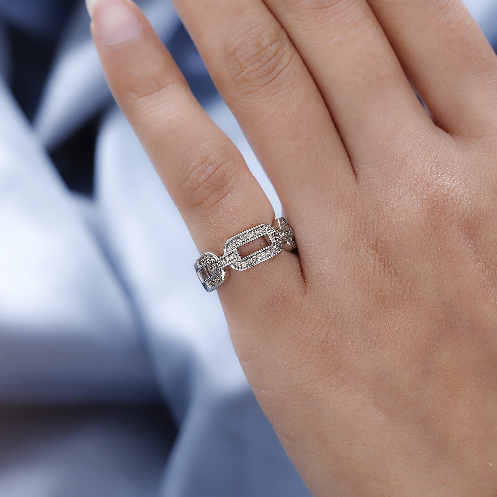 Simulated Champagne Diamond / 10 - Product card gallery slide 3 (10144653050139)