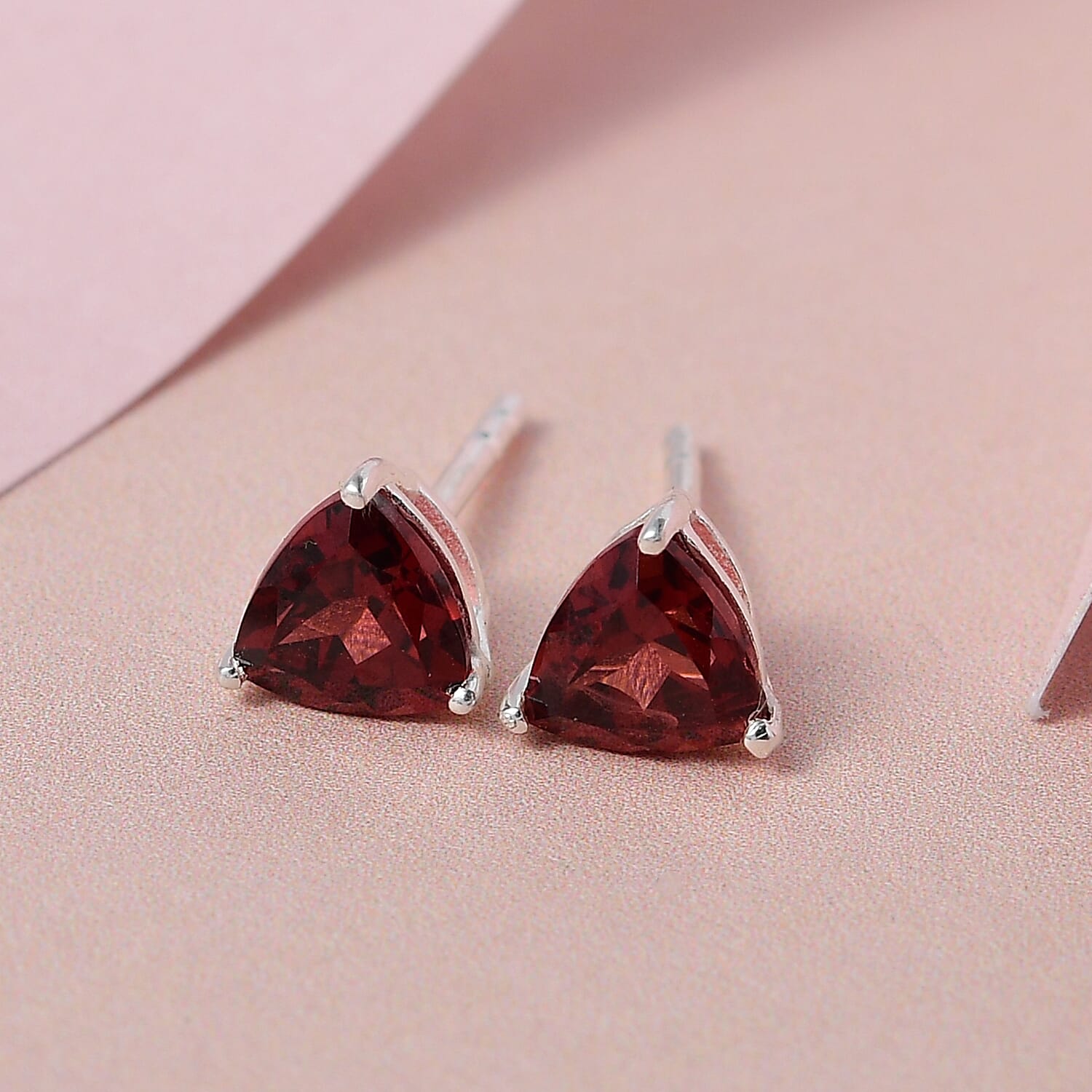 Mozambique Garnet Solitaire Stud Earrings in Sterling Silver 1.50 ctw