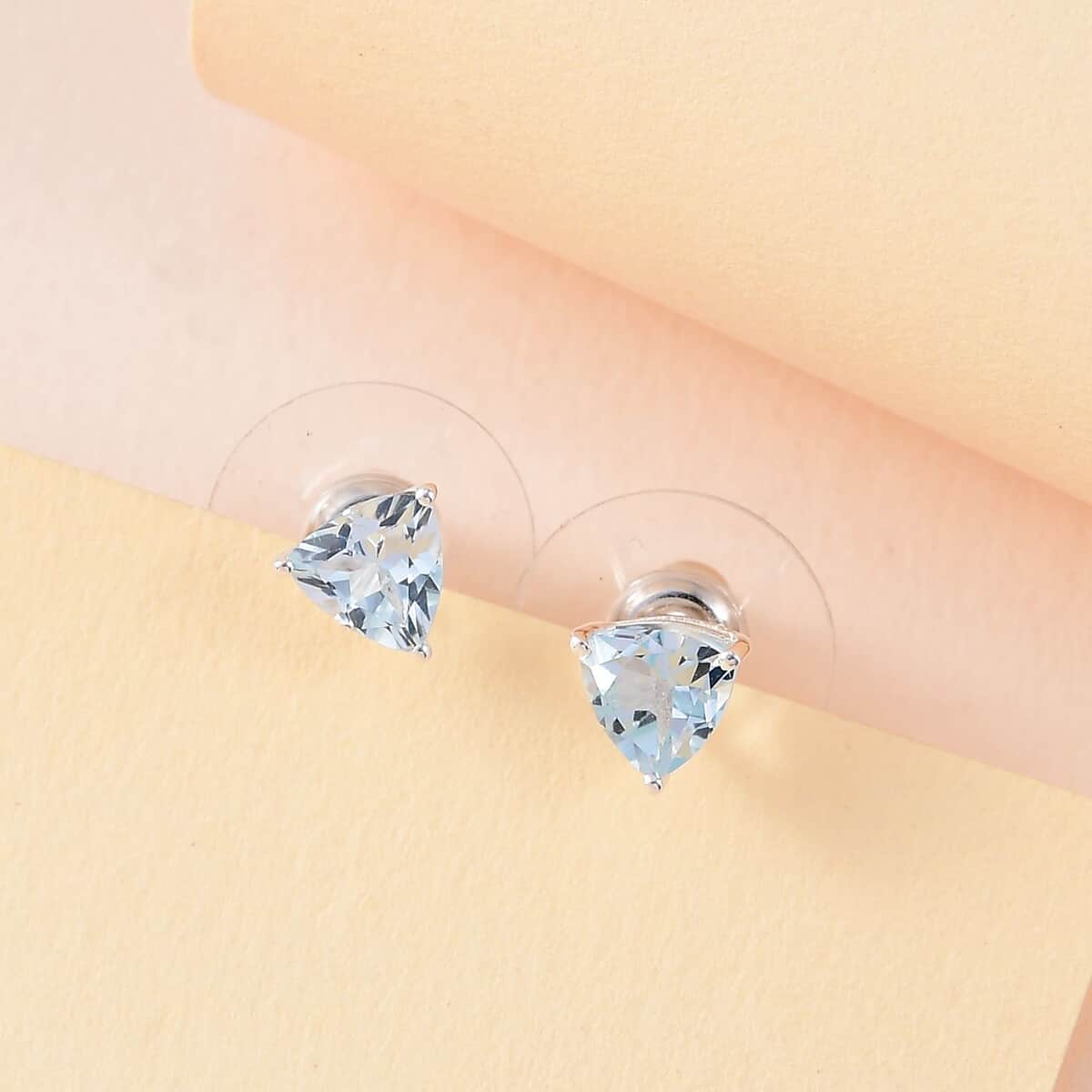 Sky Blue Topaz 1.40 ctw Solitaire Stud Earrings in Sterling Silver image number 3