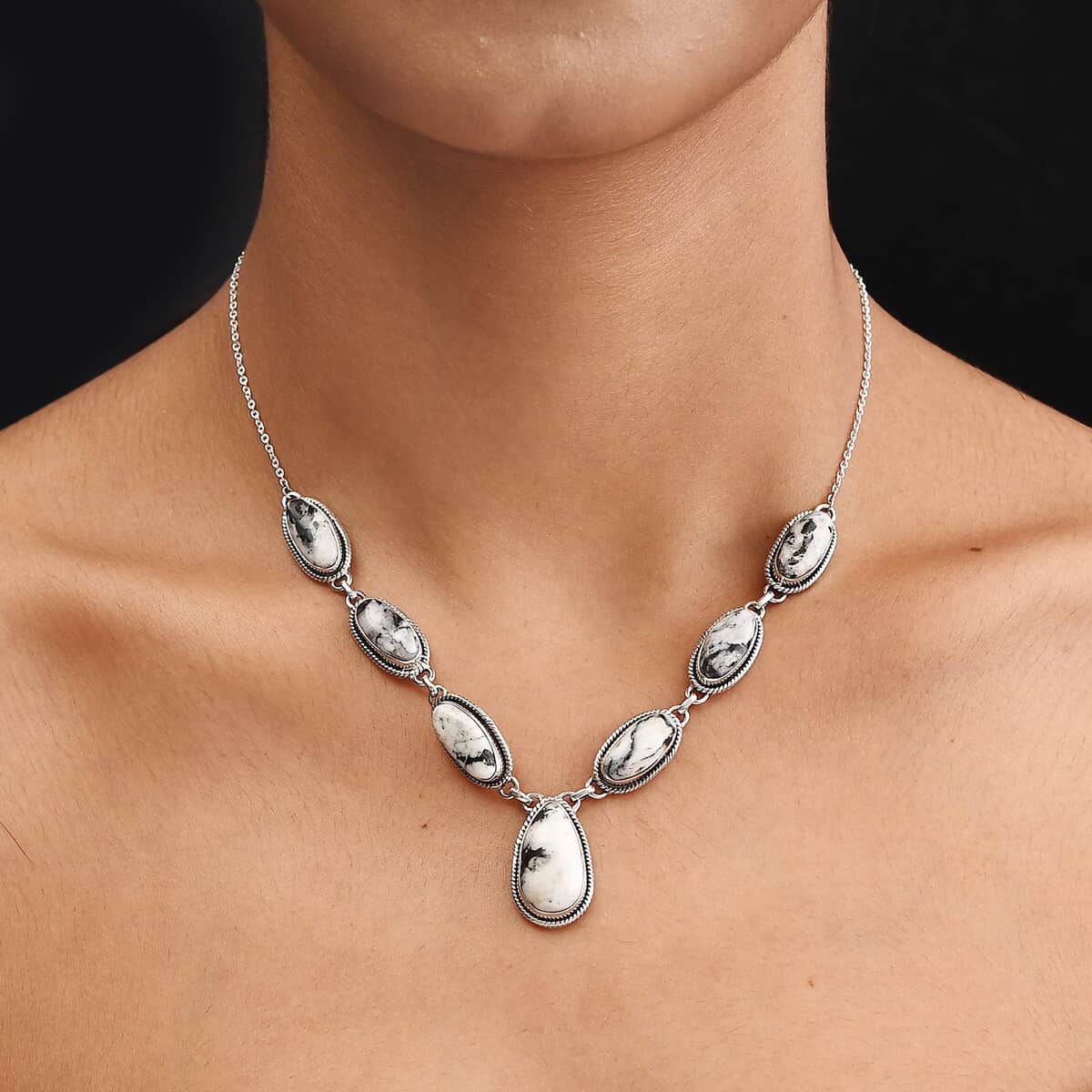White Buffalo Necklace 18 Inches in Sterling Silver 33.75 ctw image number 2