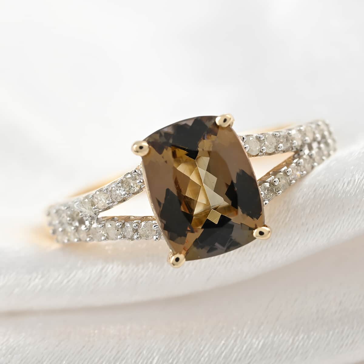 Luxoro 10K Yellow Gold Premium Golden Tanzanite and G-H I3 Diamond Ring (Size 8.0) 2.10 ctw image number 1