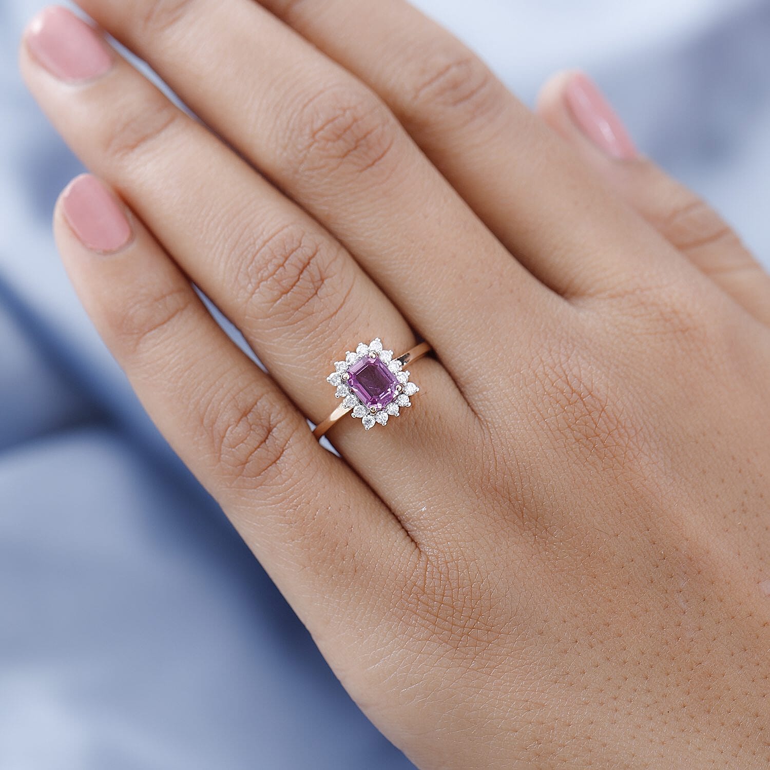 Luxoro 10K Rose Gold AAA Madagascar Pink Sapphire and Moissanite Halo Ring (Size 10.0) 1.40 ctw